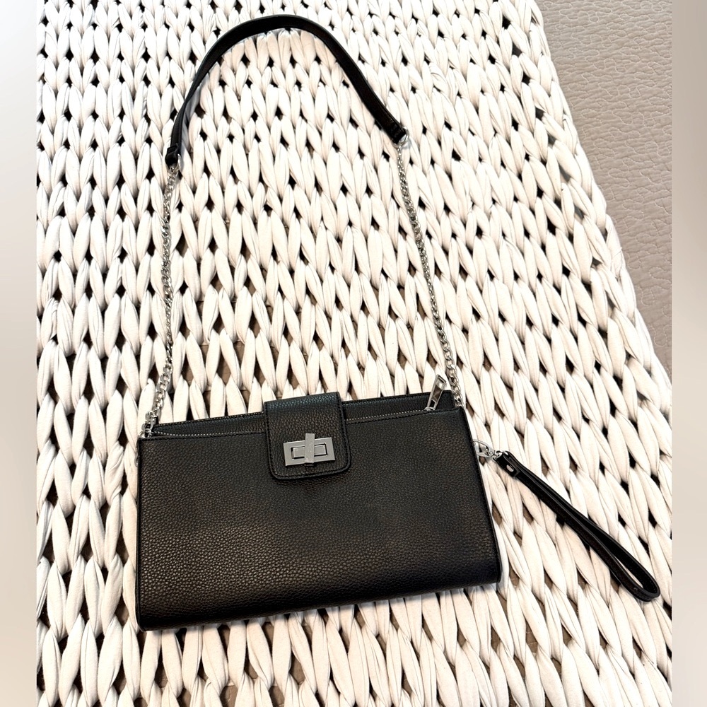 Le Chateau Black Leather Clutch